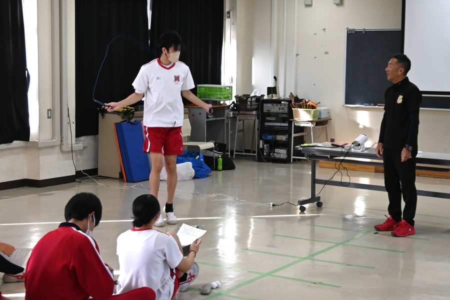 高校生は普通に跳べます