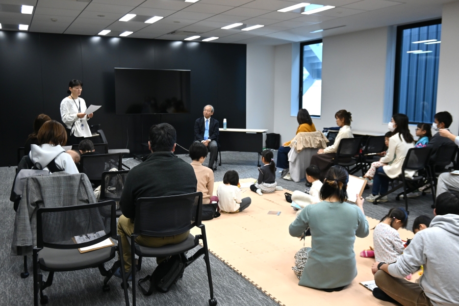 親子で一緒に聴ける子育てセミナーとして開催しました