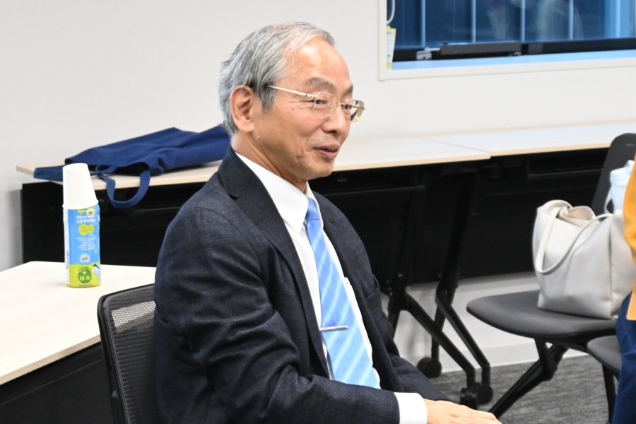 「家庭の中で社会勉強をしているんですよ」