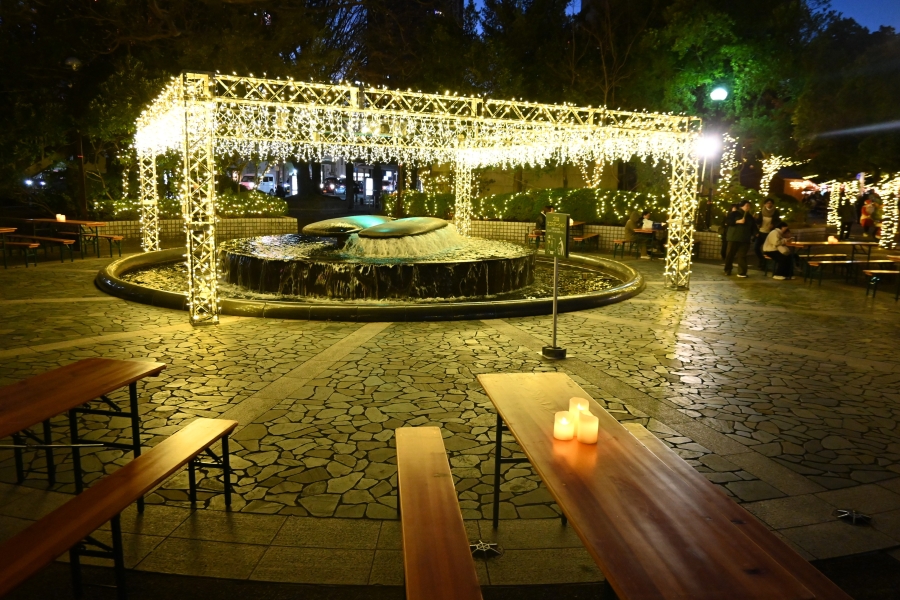 キャンドルもあり、会場中心よりは落ち着いた雰囲気