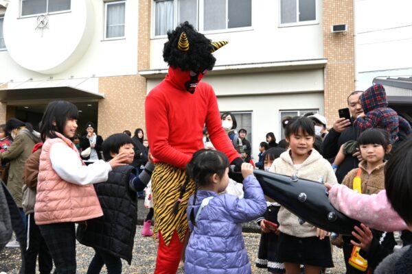 【2026年】高知市の比島交通公園で2/1に「交通公園の節分まつり」｜ココハレが今年も出張！豆まき、昔遊び、パトカーゴーカートに乗れるフォトスポットで楽しめます！