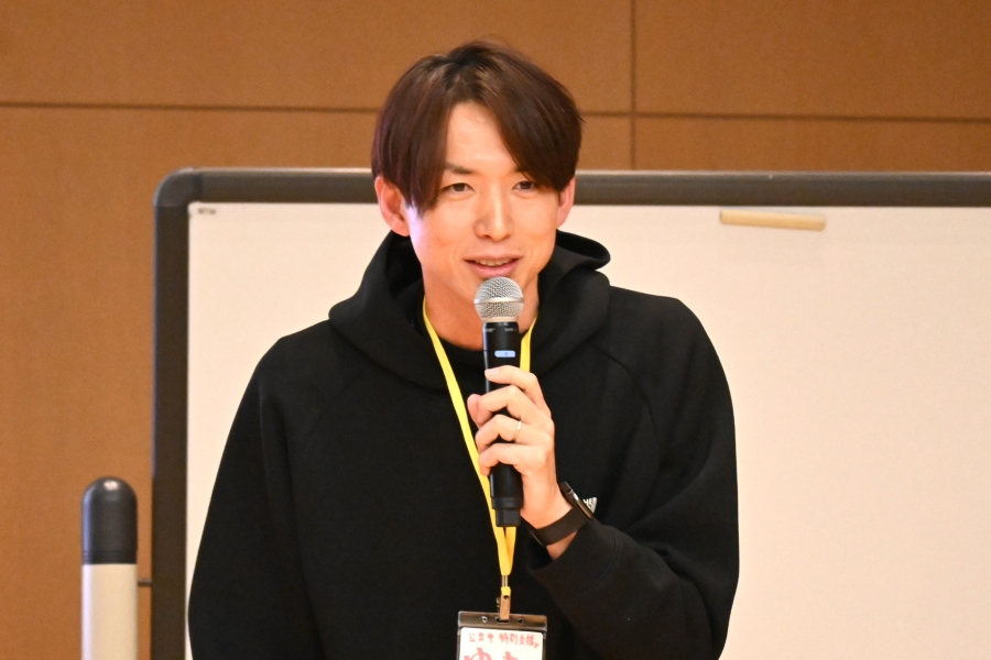 司会を務めた中澤幸彦さんは高知出身。都内の公立中学校で特別支援を担当しています