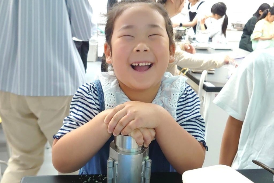 完成が楽しみ（高知県立牧野植物園提供）