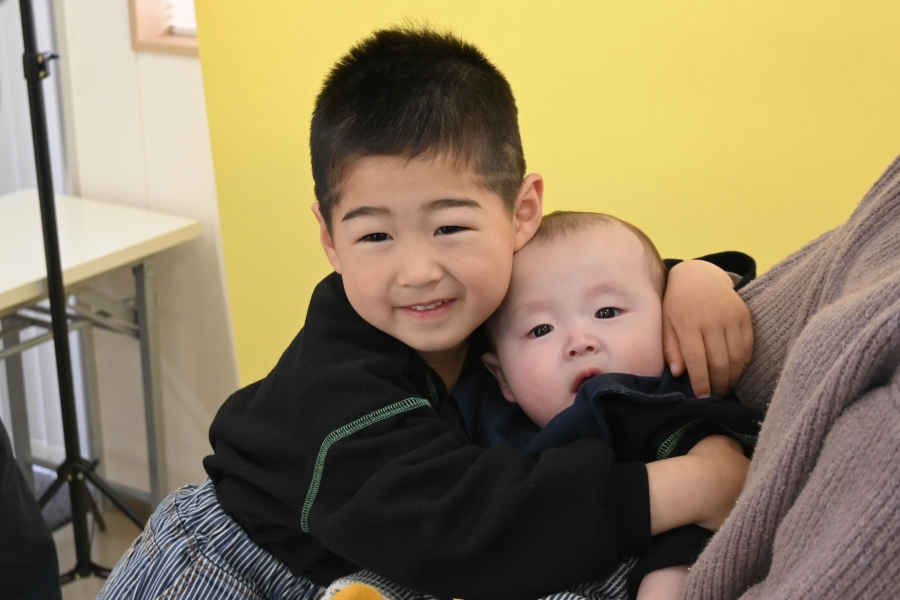 きょうだいでぎゅっ！