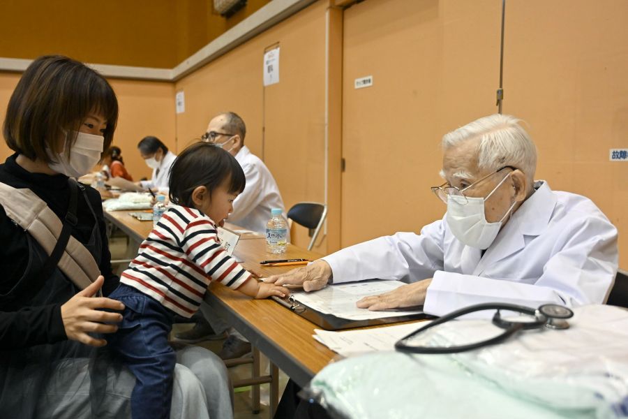 小児科のベテラン先生の相談ブースも