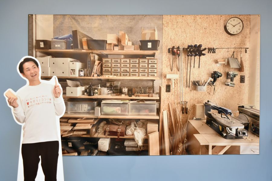 会場ではアトリエの様子も紹介