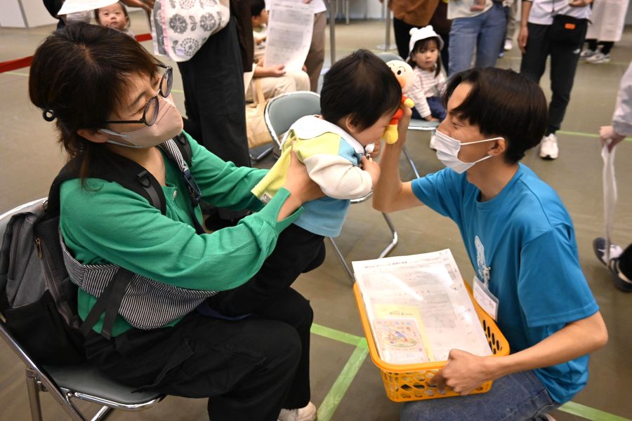 赤ちゃんやお母さんとコミュニケーション