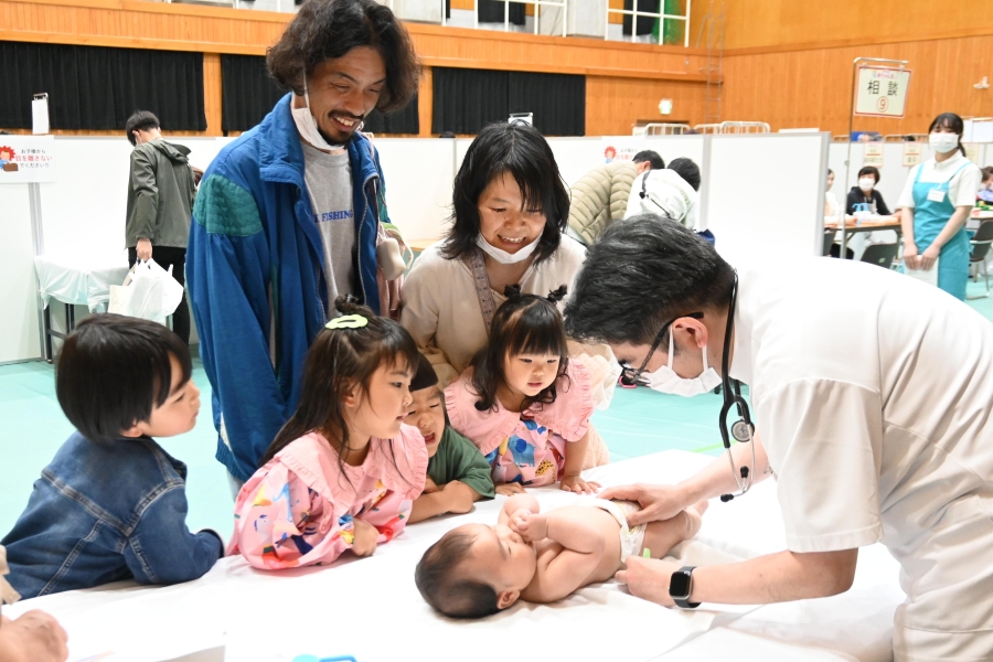 5人きょうだいだそう！家族みんなで見守りました