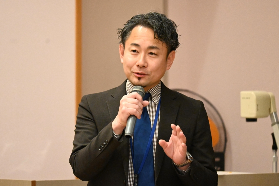 避難先ではしばらく動けないかもしれません。「避難の際は小さなけがをしないことも重要です」