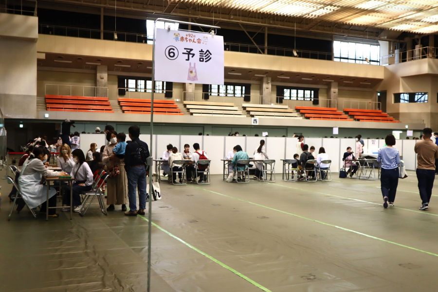 「予診」のブースへ