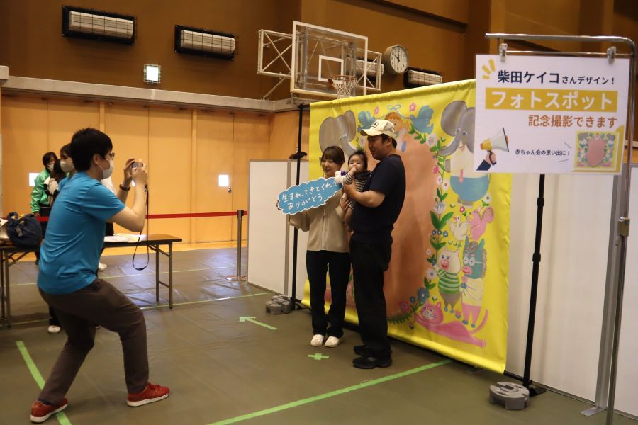 スタッフが撮影します