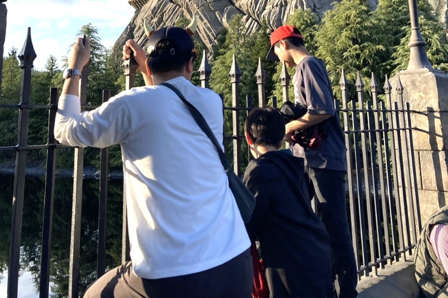 わが家の男子たち。思春期男子も旅先ではテンションが上がります