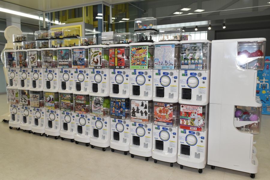 充実のカプセルトイコーナー