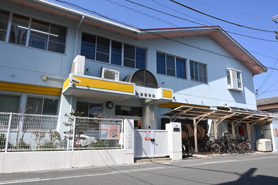園には正門から入れます