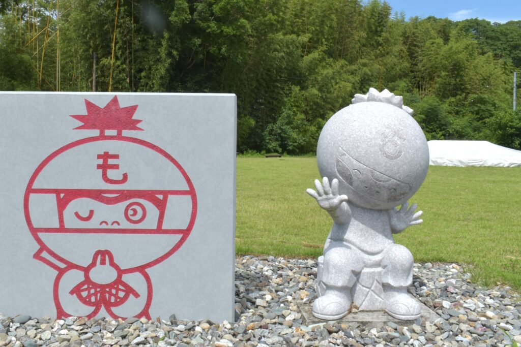 こっちはかっこいいポーズ！忍々ポーズもキュートです