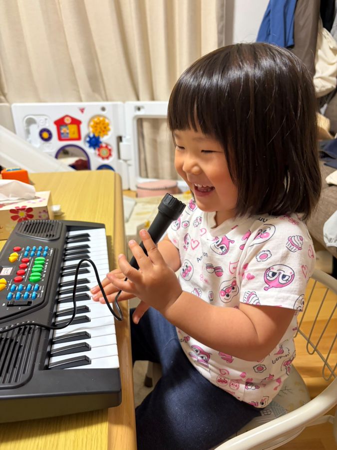 保育園の先生に憧れて弾き歌いをすることにハマってます