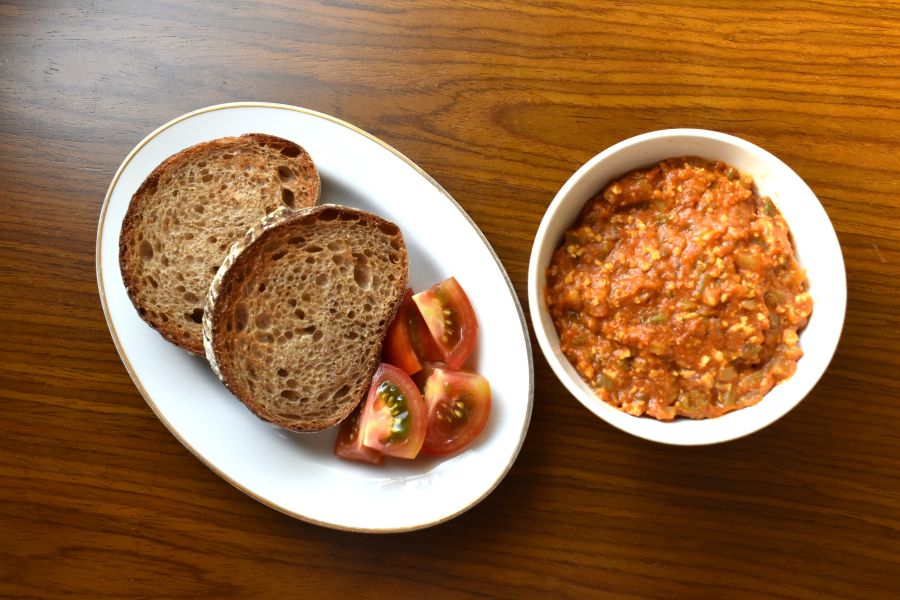 おしゃれなパンが残っていてラッキー！まさか元離乳食だとは誰も思うまい