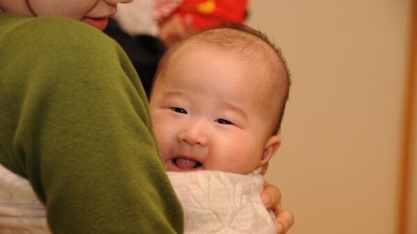 災害時、赤ちゃんの命をどう守る？｜助産師が伝える、母乳育児と防災の切っても切れない関係 ｜「ゆるりとHappy子育て」⑬助産師・森木由美子さんが子育てを楽しめる知識、技術を紹介します